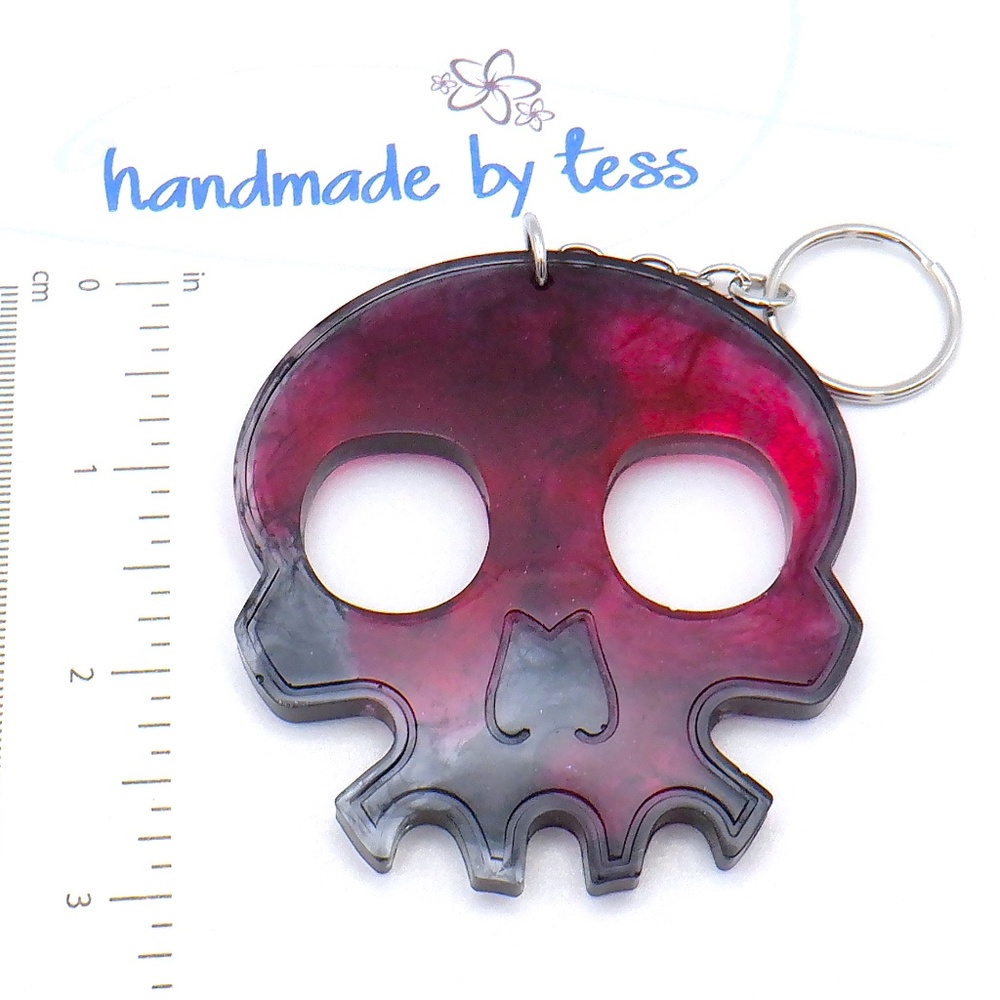 SELF DEFENSE KEYCHAIN - SKULL